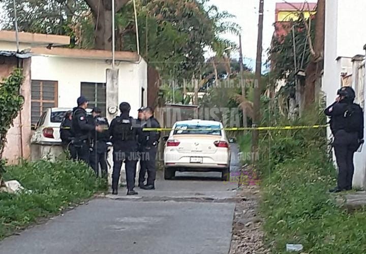 ATACAN A TAXISTA EN LA UNIDAD DE PEÑUELA