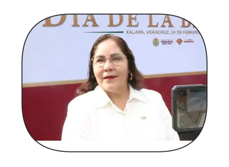 CLAUDIA TELLO PIDIÓ A LOS MAESTROS QUE TIENEN TOMADA LA SEV, REGRESAR A LAS AULAS.