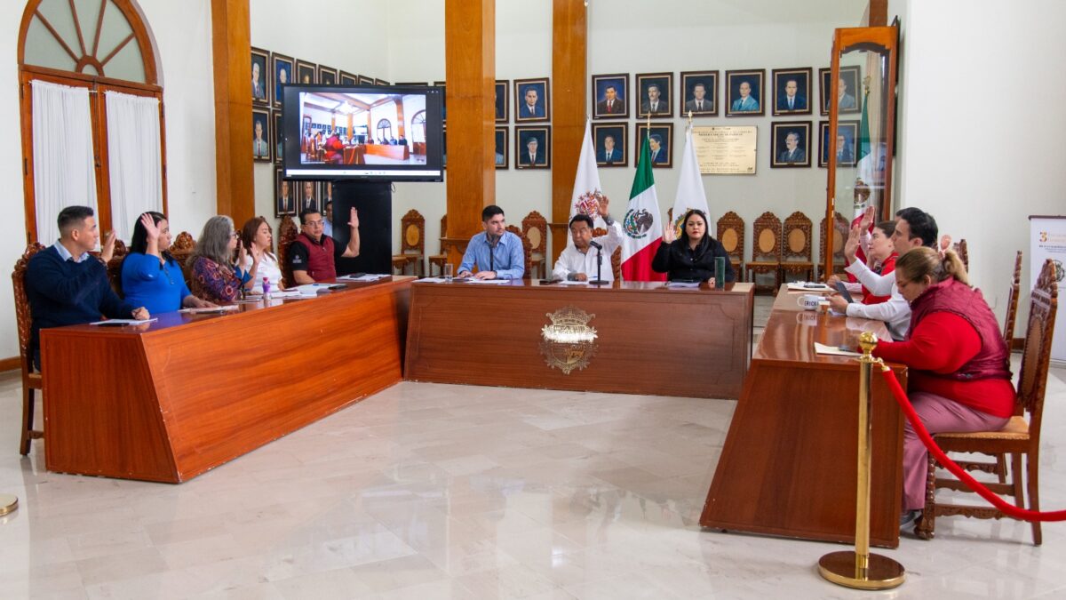 Aprueban en Sesión de Cabildo presupuesto de fondo fijo para Tesorería y avance de obras