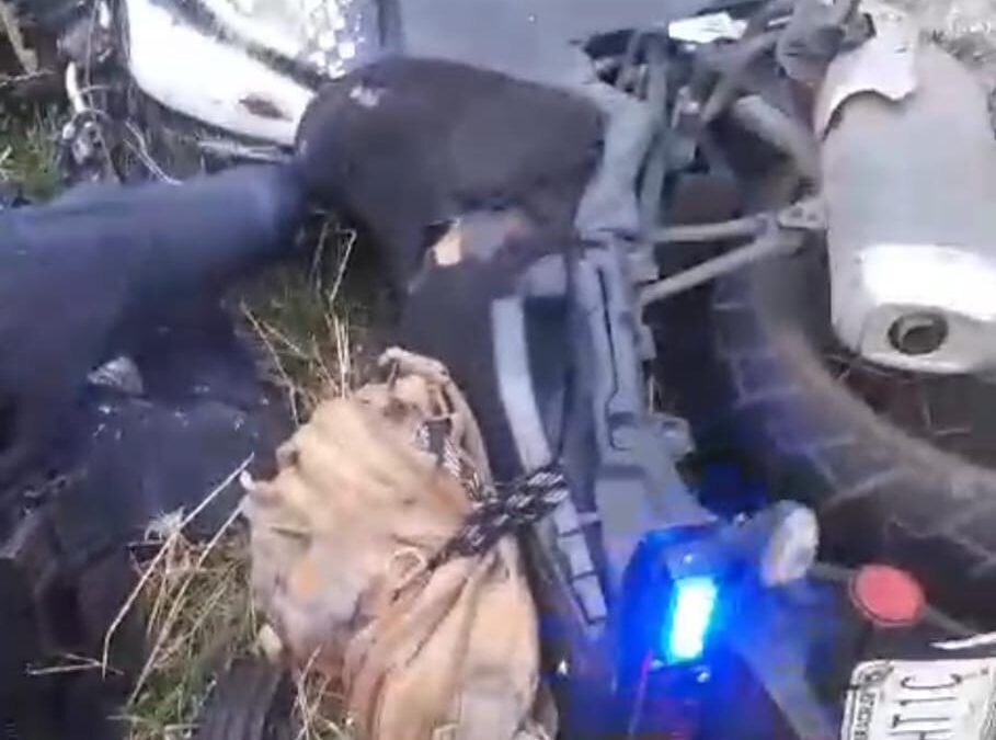 DERRAPA MOTO PATRULLERO EN BULEVAR DE LA USBI