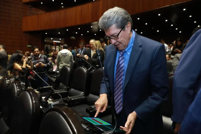 Si el PVEM no modifica posición sobre reforma contra nepotismo y no reelección, difícilmente se cambiará la minuta: Monreal