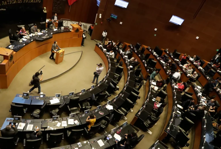 Recibe Senado iniciativas de Sheinbaum en materia de no reelección y combate al nepotismo