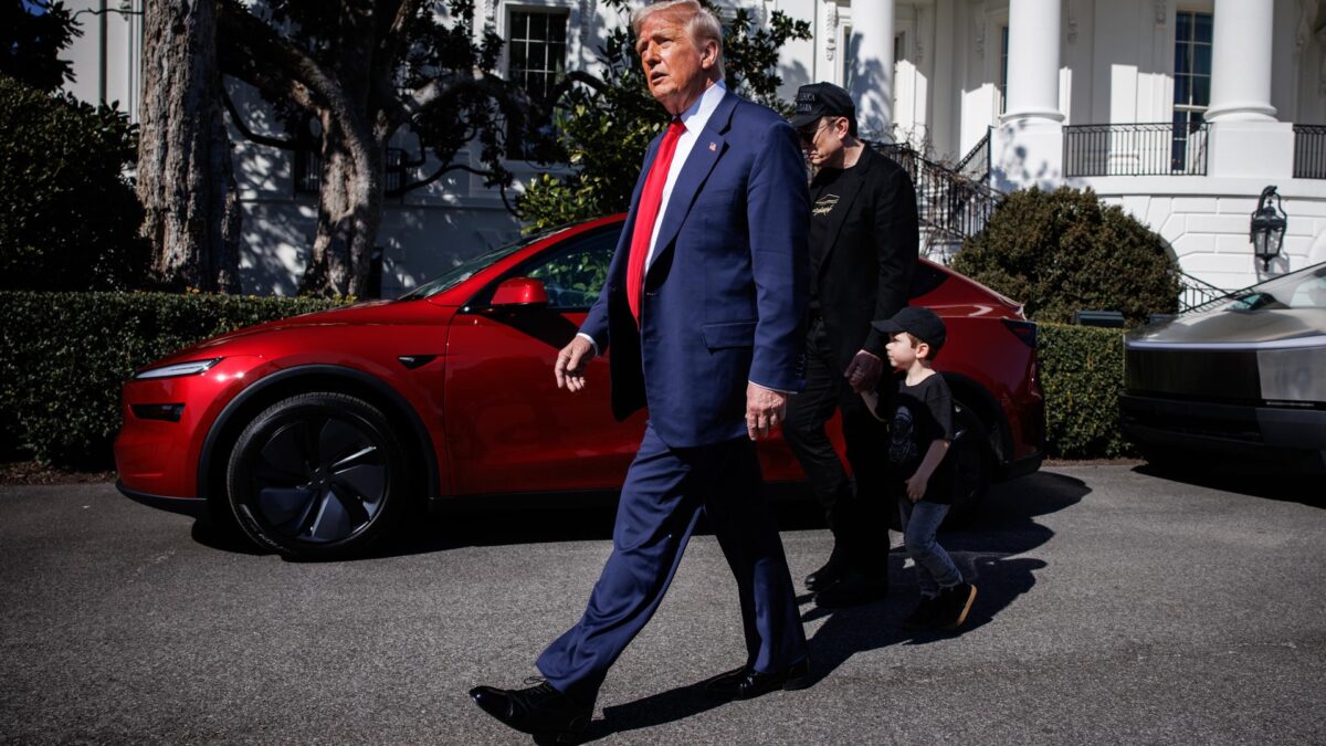 Trump asegura que los aranceles están teniendo un impacto “tremendamente positivo”