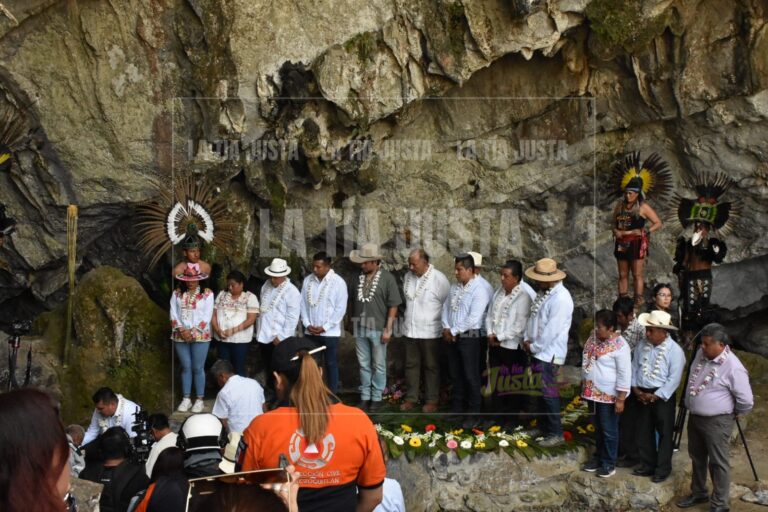 Piden paz, amor y seguridad en Xochitlallis