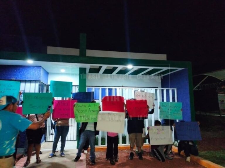 Detienen a profesor de telesecundaria en Chocamán