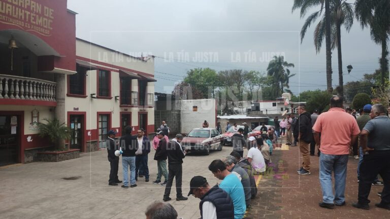 TAXISTAS SE QUEJAN ELEMENTOS DE LA SSP