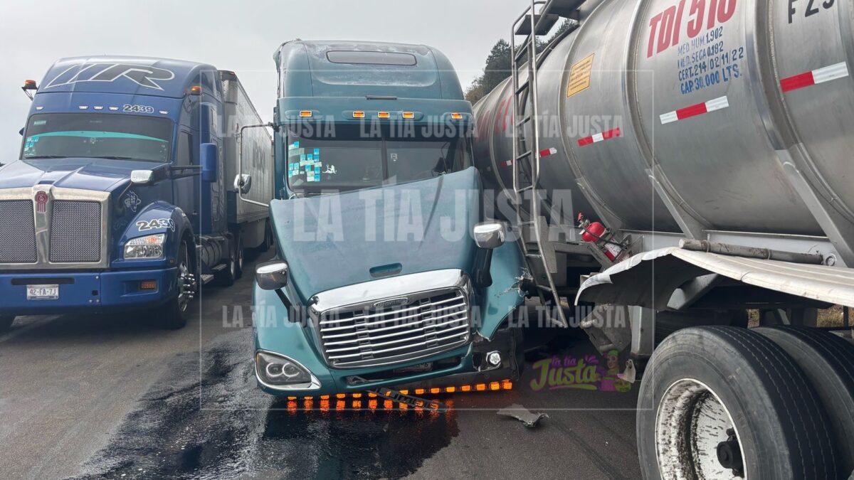 Accidente múltiple en Cumbres de Maltrata 