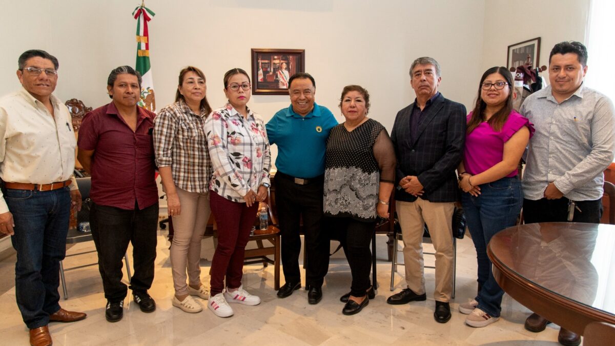Alcalde escucha a trabajadores sindicalizados de Hidrosistema