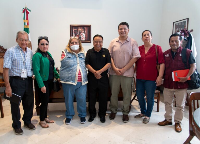 Visita coordinador del IVEA a presidente Juan Martínez, trabajaran conjuntamente