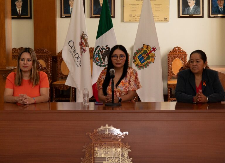 Inauguran Feria de Emprendedoras de las Altas Montañas