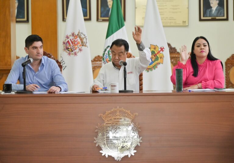 Aprueba Cabildo donación de papel para reciclaje y elaboración de libros de textos gratuitos