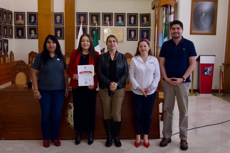 Dirigen conferencia de Derechos Humanos a Consejo Consultivo de Niñas, Niños y Adolescentes