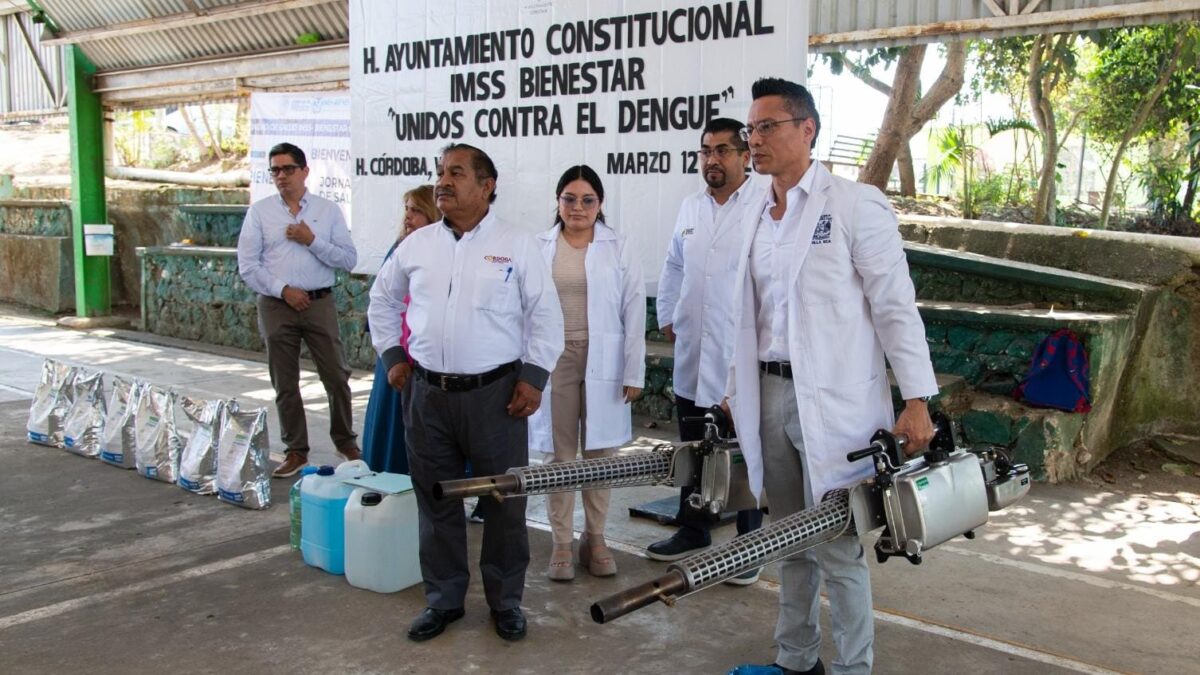 Dona Ayuntamiento insumos a IMSS Bienestar para la prevención del dengue