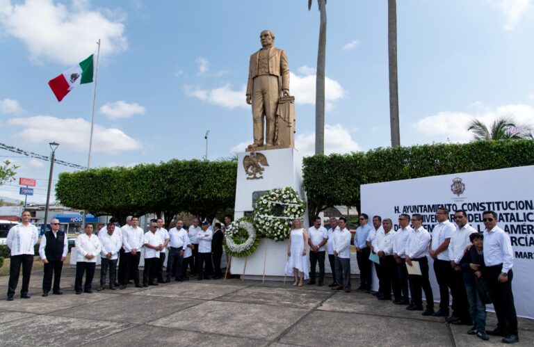 Conmemoran natalicio del Benemérito de las Américas, Benito Juárez