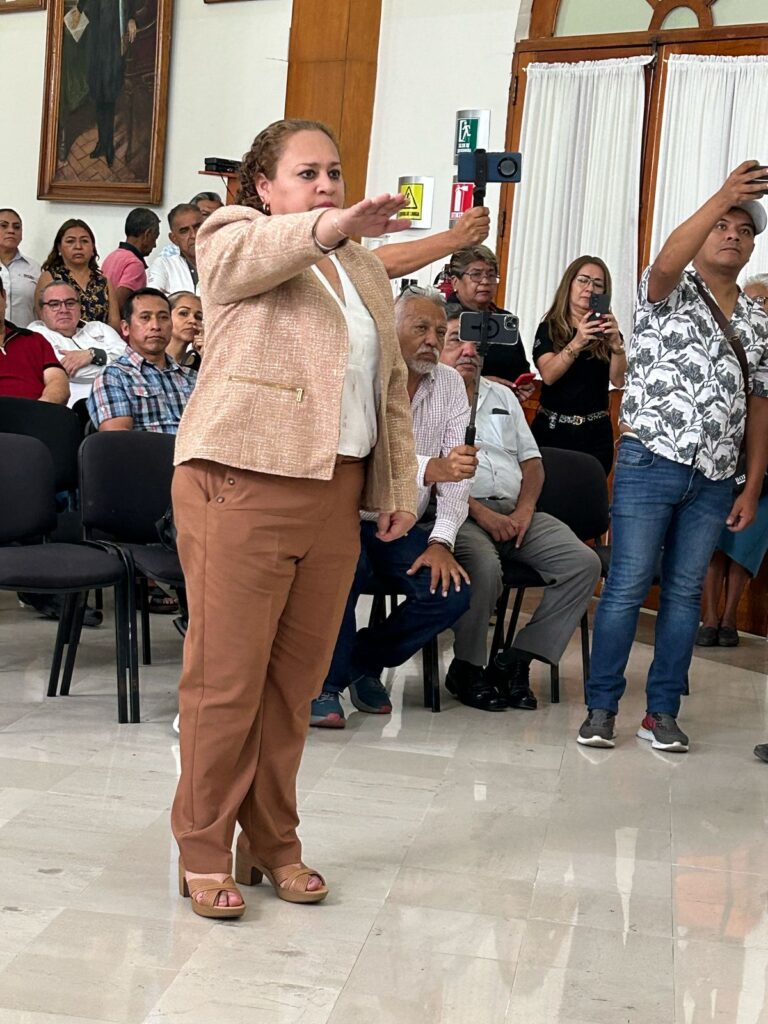 Piedad Patricia Dorantes asume la Sindicatura
