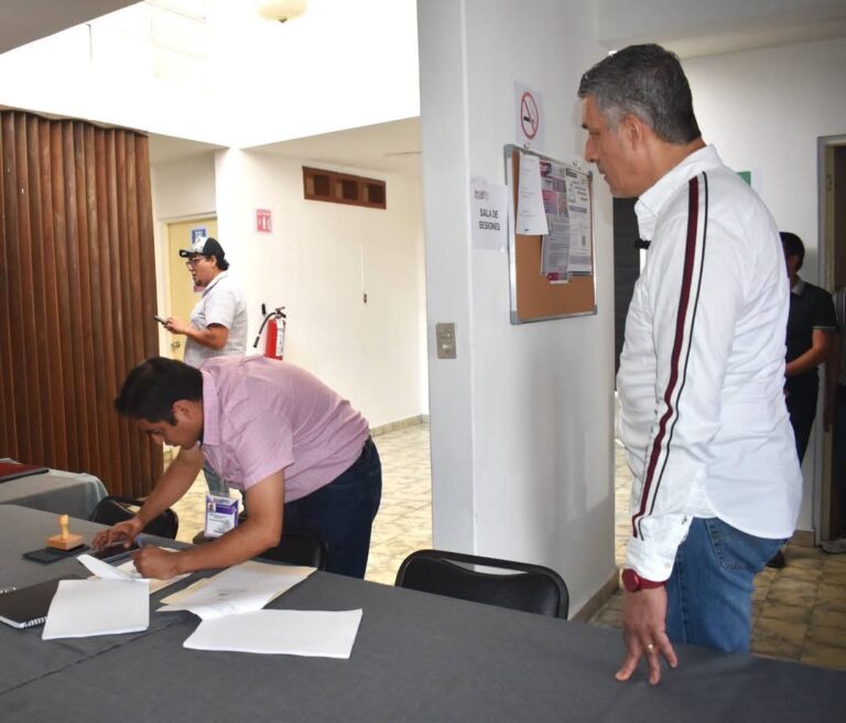 Acusan a Alonso García, candidato de Morena en Fortín por actos anticipados de campaña