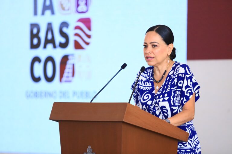 ‘Tengan hijos, no perrhijos’, pide secretaria de Educación de Tabasco
