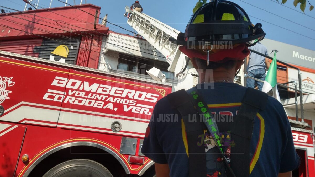 LO RESCATA BOMBEROS TRAS RECIBIR DESCARGA ELÉCTRICA