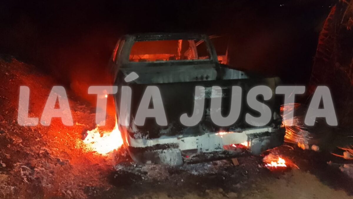 PRENDEN FUEGO A CAMIONETA DE CANDIDATO DEL PT EN MIXTLA DE ALTAMIRANO.