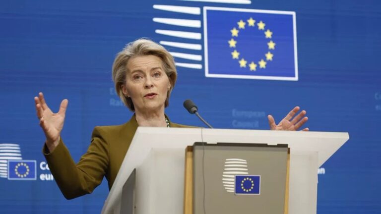 Ursula von der Leyen, califica de duro golpe a la economía mundial aranceles de Trump
