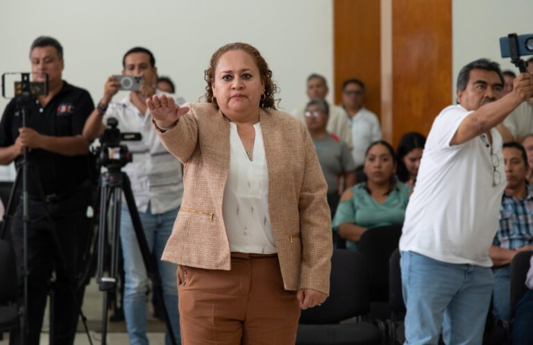 “Asumimos el cargo con compromiso y transparencia”: síndica única Patricia Dorantes.