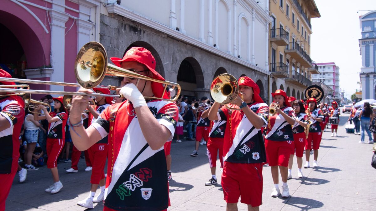 Apertura inscripción de instituciones educativas y asociaciones para Desfile del 21 de mayo