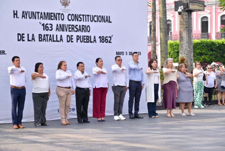 Conmemoran autoridades y estudiantes 163 aniversario de la Batalla de Puebla