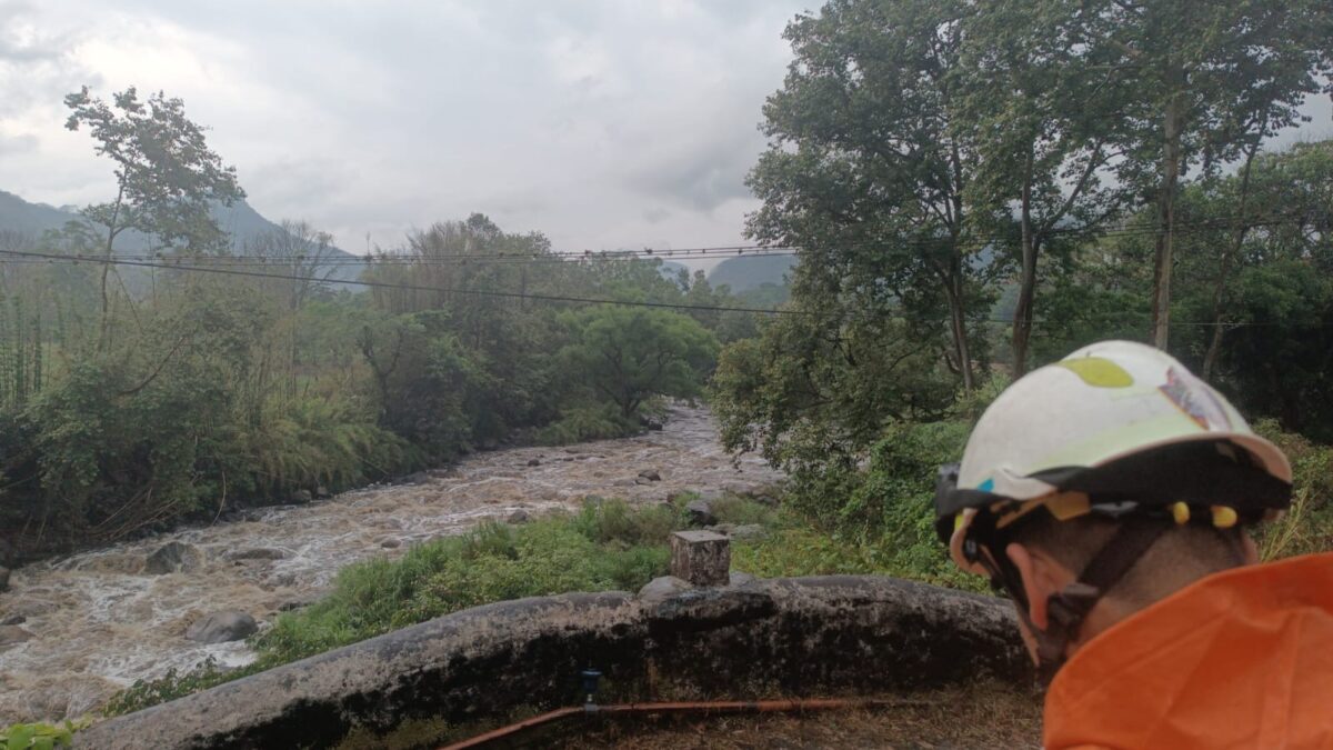 REALIZA PC IXTACZOQUITLÁN VIGILANCIA POR LLUVIAS