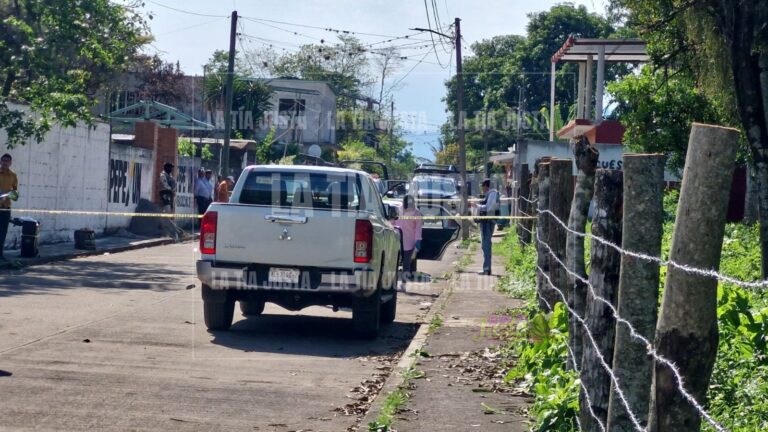 EJECUT4N A TAXISTA DE CUICHAPA