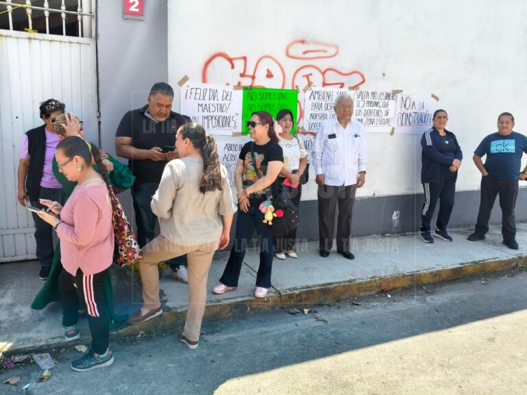 Protesta en Supervisión Escolar de zona 023 de Secundarias Generales