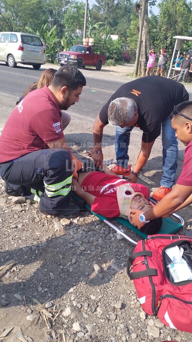LESIONADO TRAS IMPACTARSE CONTRA CAMIONETA