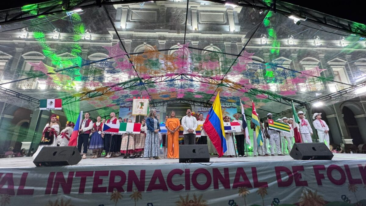 Arranca noveno Festival Internacional del Folclore con bailarines nacionales y extranjeros