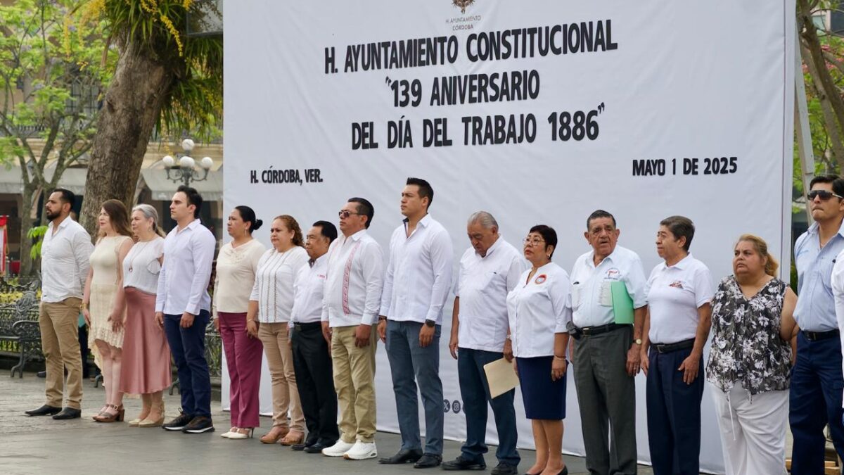 Conmemoran autoridades y dirigentes sindicales Día del Trabajo