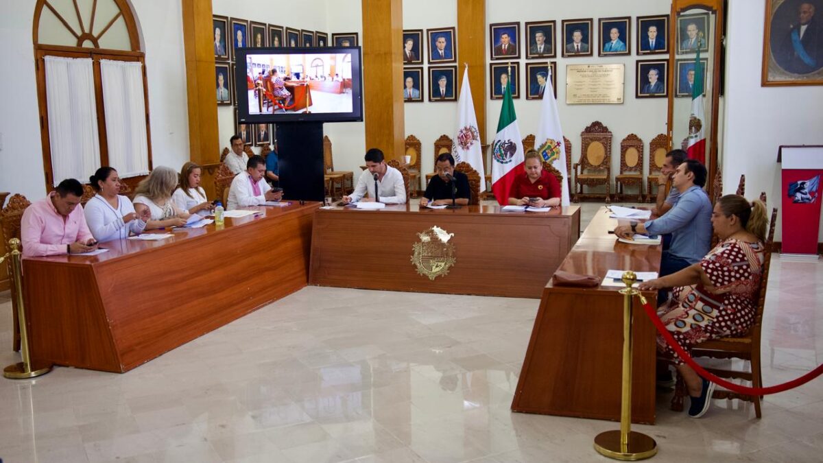 Sesiona Cabildo para tratar temas de la administración Pública