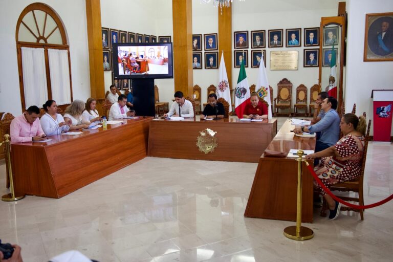 Sesiona Cabildo para tratar temas de la administración Pública
