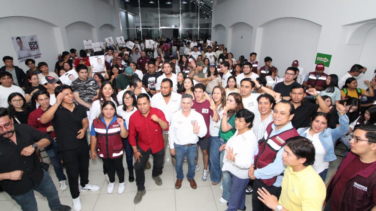 Igor Rojí dialoga con jóvenes *Impulsará el programa “Mi primera Chamba”