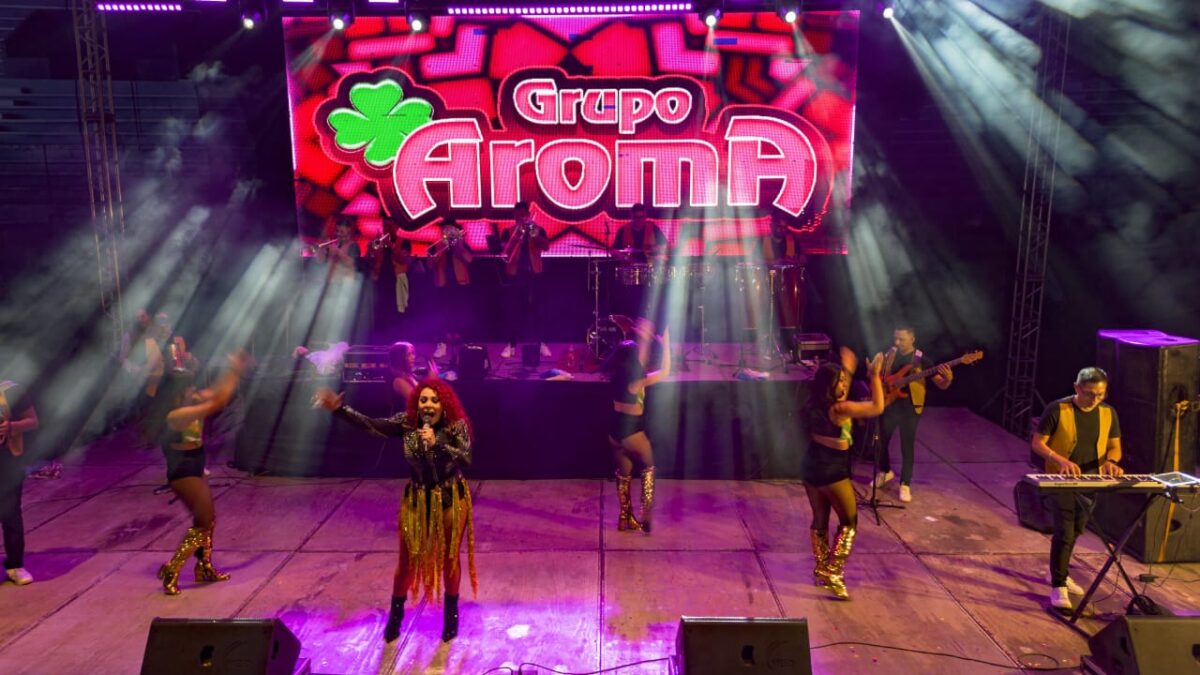 Enciende Grupo Aroma y cierra el escenario de la Expo Feria Córdoba 2025