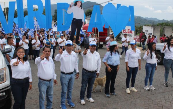 VIRIDIANA CIERRA BIEN Y FUERTE