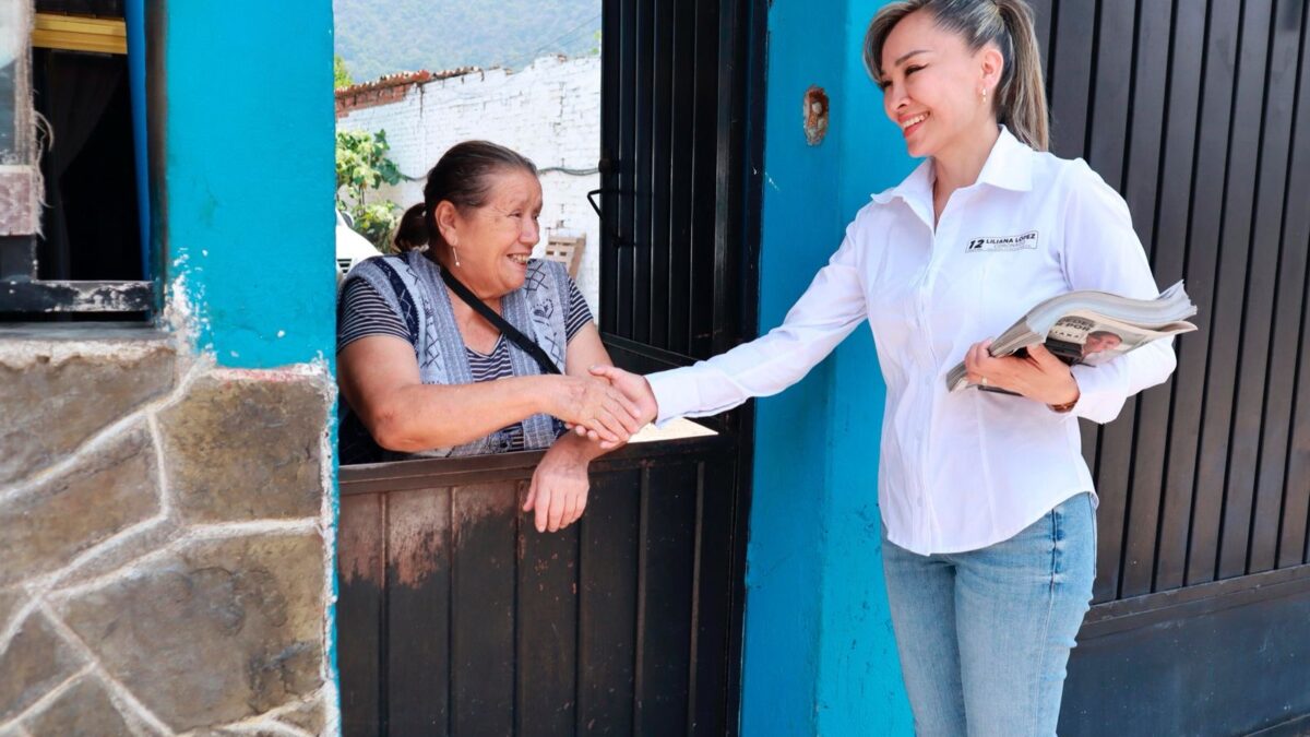 Liliana López recorre la zona centro de Veracruz con propuestas para un Poder Judicial más cercano a la gente