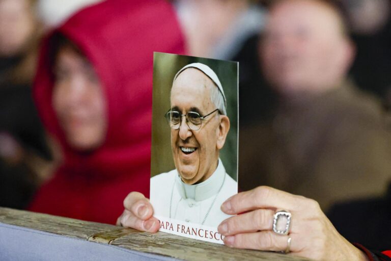 El Vaticano concluye los nueve días en memoria de Francisco y se encamina al cónclave
