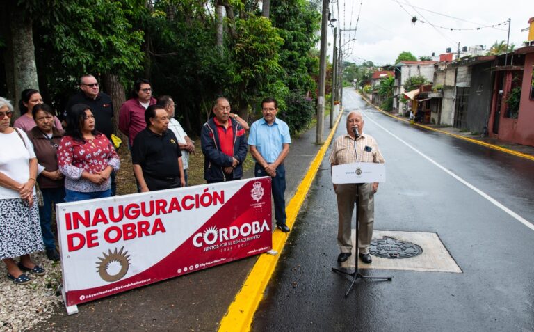 Mejoran principales accesos viales a diferentes colonias de la Esmeralda y la Luz Francisco I. Madero
