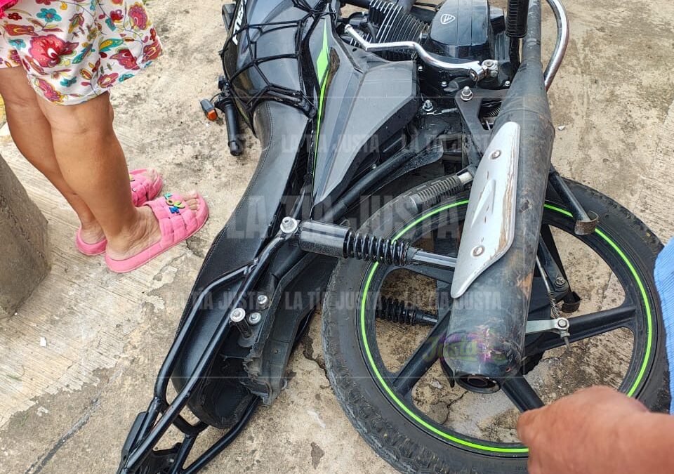 DERRAPA EN SU MOTO Y SALE LESIONADO