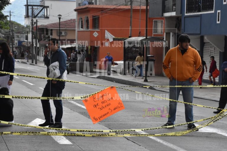 Estudiantes del CETUG  exigen plazas de internado