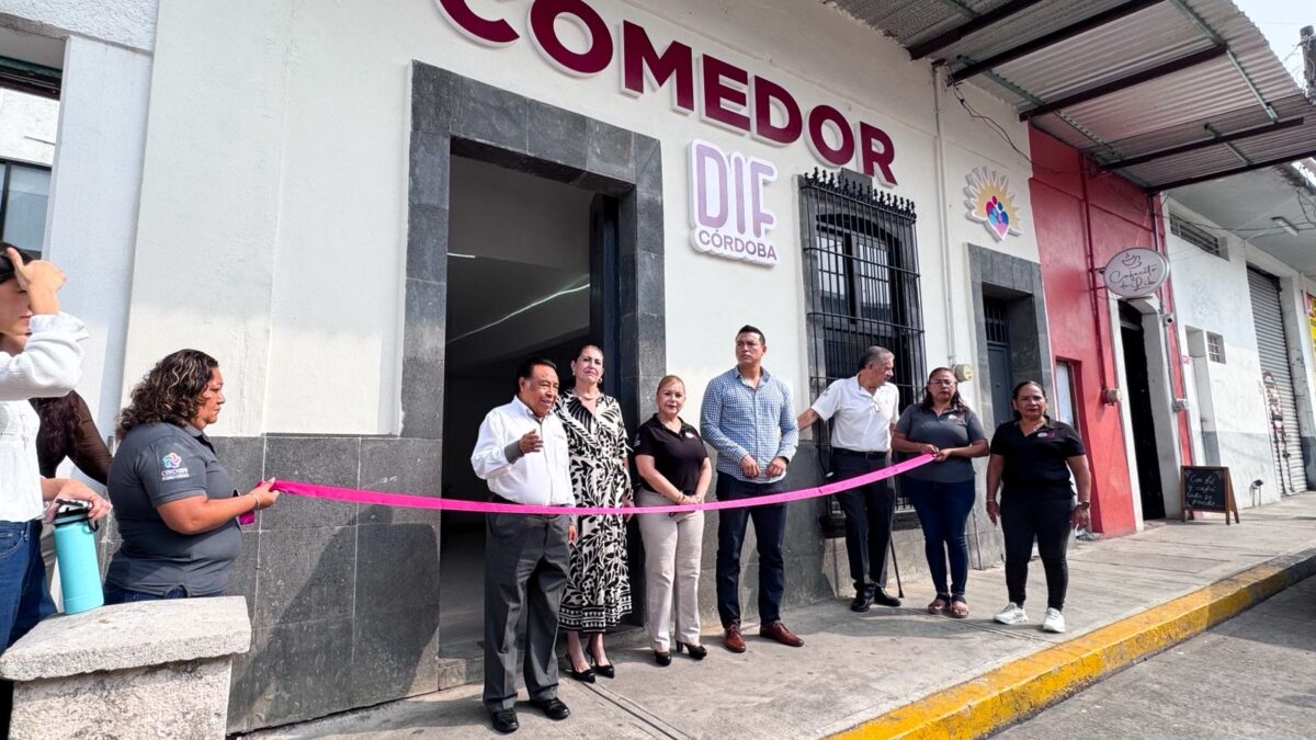 Inaugura Presidente Juan Martínez comedor comunitario DIF