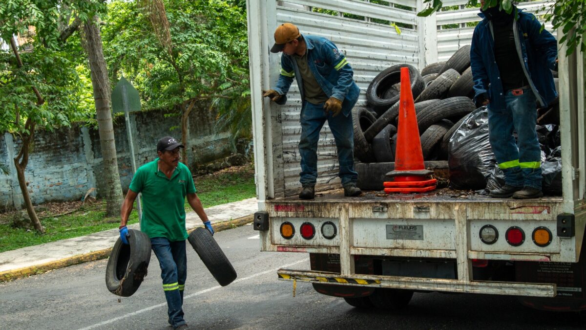 Con depósito de plásticos y recolección de llantas conmemoran Día Mundial del Medio Ambiente