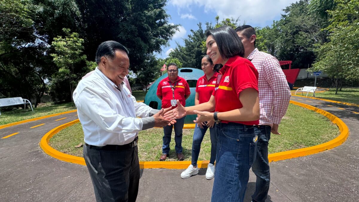 Embellece Oxxo y Ayuntamiento áreas infantiles y de esparcimiento del Parque DIF