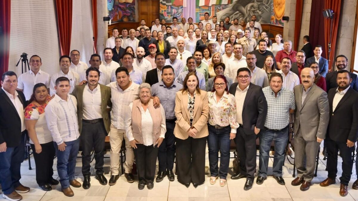 Gobernadora Rocío Nahle se reúne con alcaldes electos y refrenda apoyo total