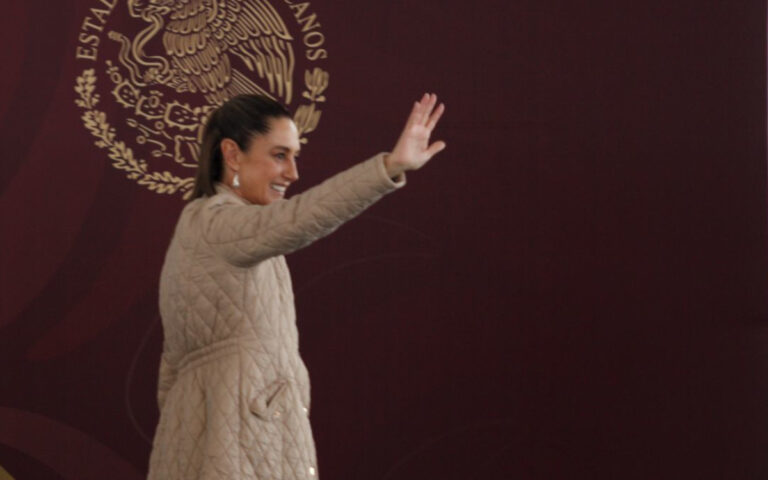 ‘Gobernantes debemos vivir en la justa medianía’, le recuerda Sheinbaum a su movimiento