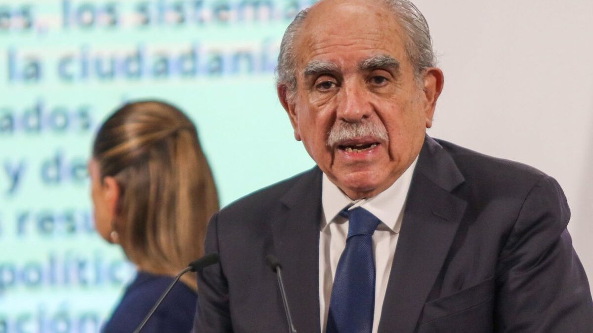 Presentan Comisión Presidencial para la Reforma Electoral y ofrecen consulta ciudadana