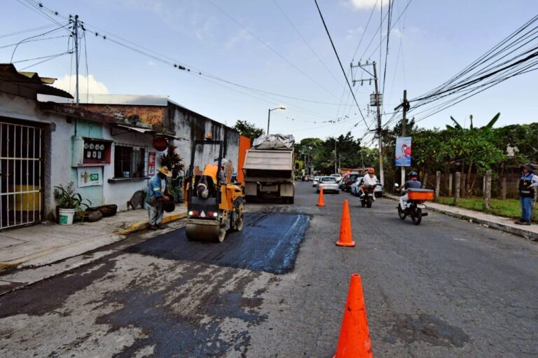 Córdoba continúa con el mejoramiento de vialidades